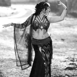 Shantala ma Rielle | Künstlerin | Performance |  Fusion Dance aus Olpe