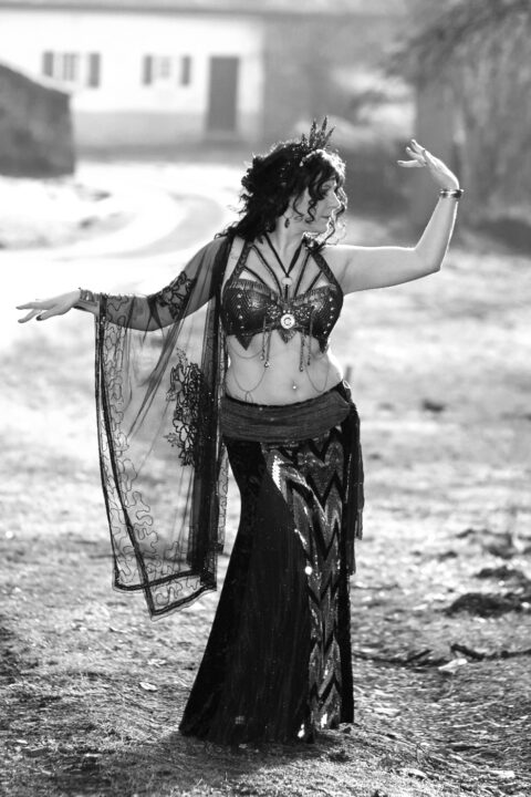 Shantala ma Rielle | Künstlerin | Performance |  Fusion Dance aus Olpe